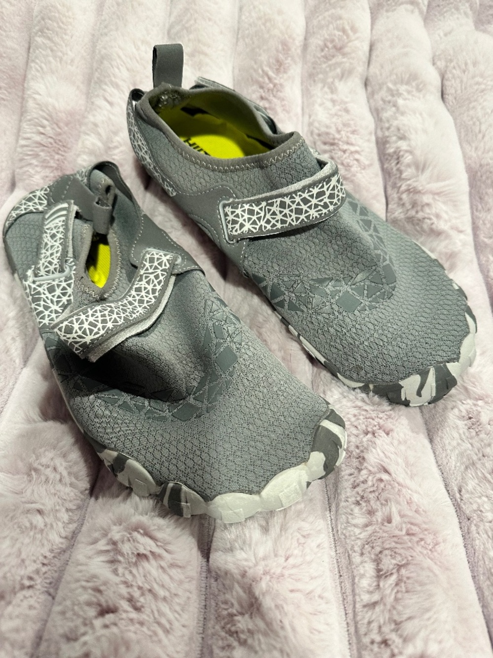 Men's 10.5 11 Water shoe slipper by HIITAVE grey with adjustable closures